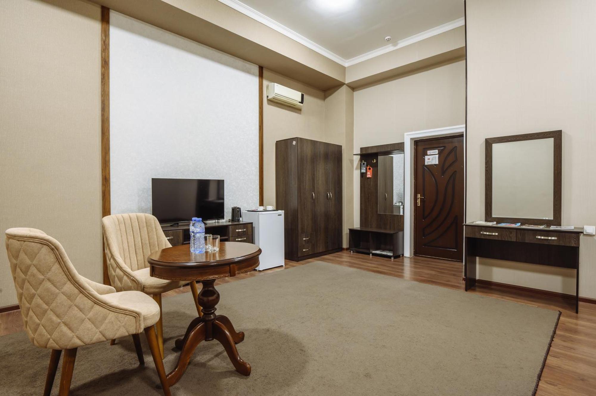 Sofiya Tashkent Hotel Εξωτερικό φωτογραφία